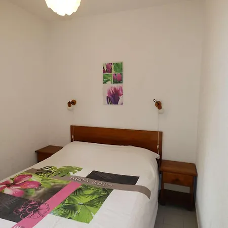 Apartment T2 4 Pers Avec Garage, A 300m Plage, Clim, Loggia, Quartier Calme - Fr-1-328-239 *